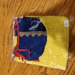 NWT knit snow white dress with attached cape